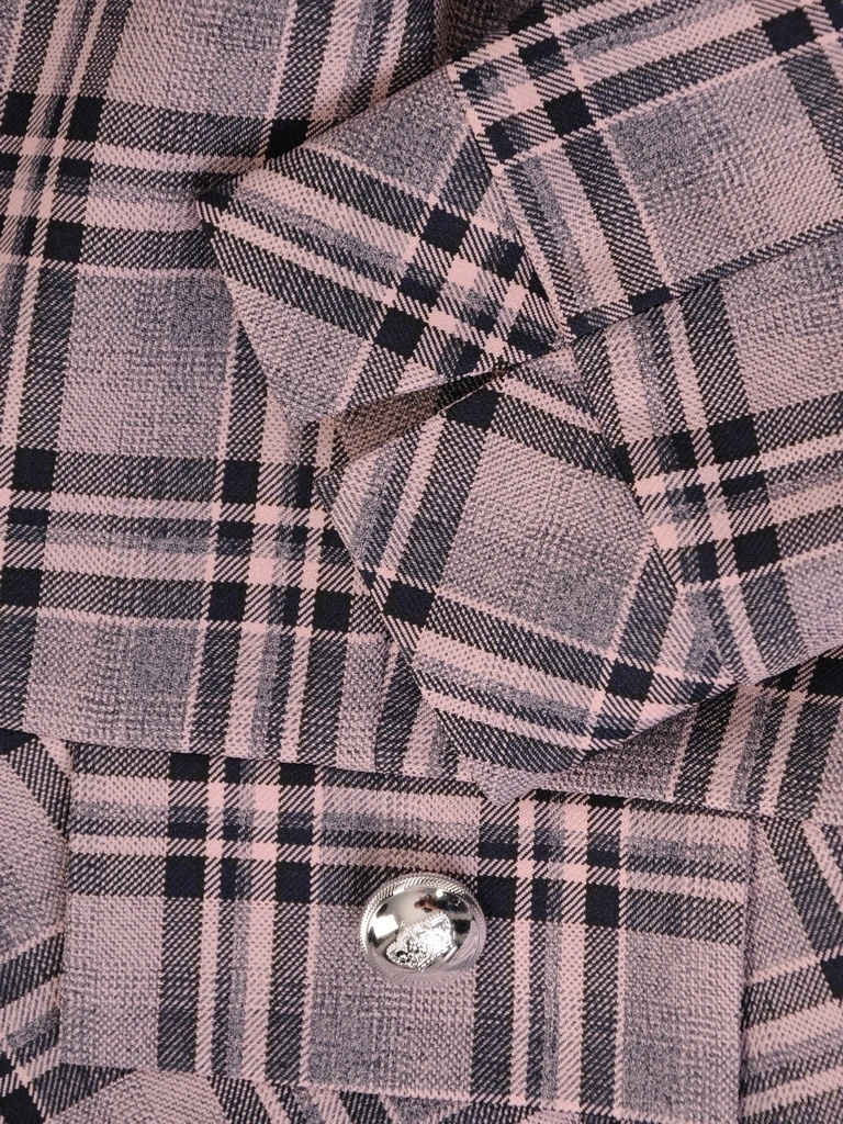 Elegancka sukienka midi w kratkę brudny róż – prosty fason z baskinką i rękawem 3/4 33887