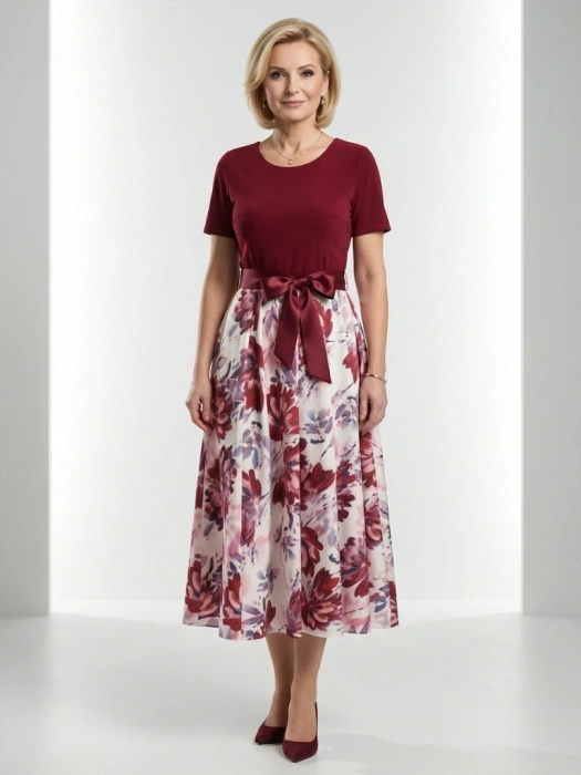 Elegancka wiśniowa sukienka rozkloszowana maxi w kwiaty – kobiecy krój modelujący talię 35511