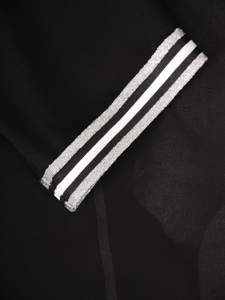 Wizytowa sukienka midi o prostym kroju w kwiaty – zwiewna narzutka z szyfonu i dekolt z dżetami 36178