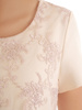 Elegancka, beżowa sukienka damska z koronkowym topem 34010