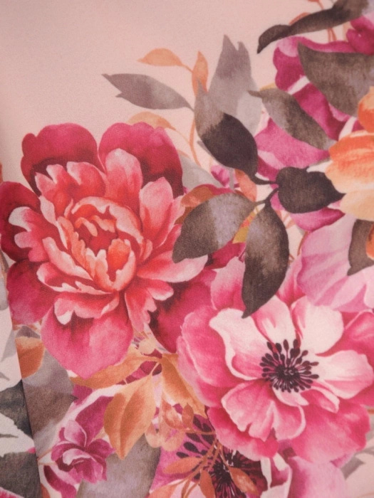 Elegancka sukienka wizytowa w kwiaty – prosty fason midi tuszujący sylwetkę z rękawem kimono 33014