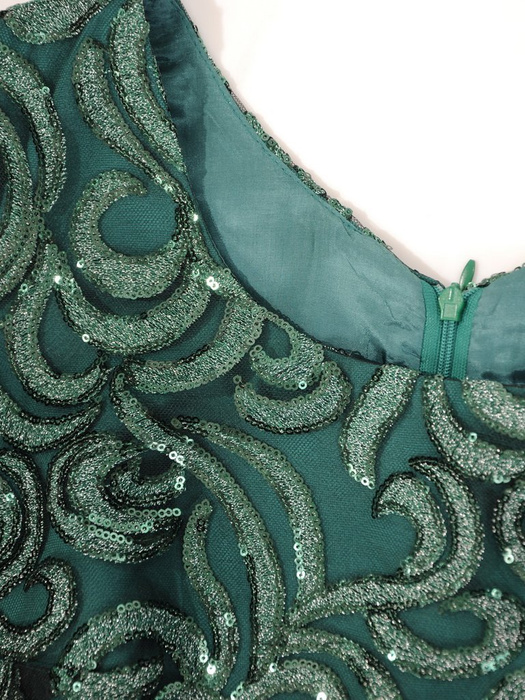 Elegancka sukienka damska, zielona kreacja z koronkowym topem 29806