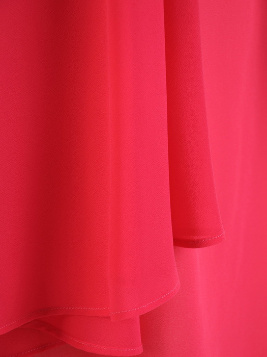 Zwiewna, szyfonowa sukienka w kolorze malinowym 33525