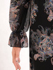 Szyfonowa sukienka w wyszczuplający wzór, modna kreacja o długości maxi 27474